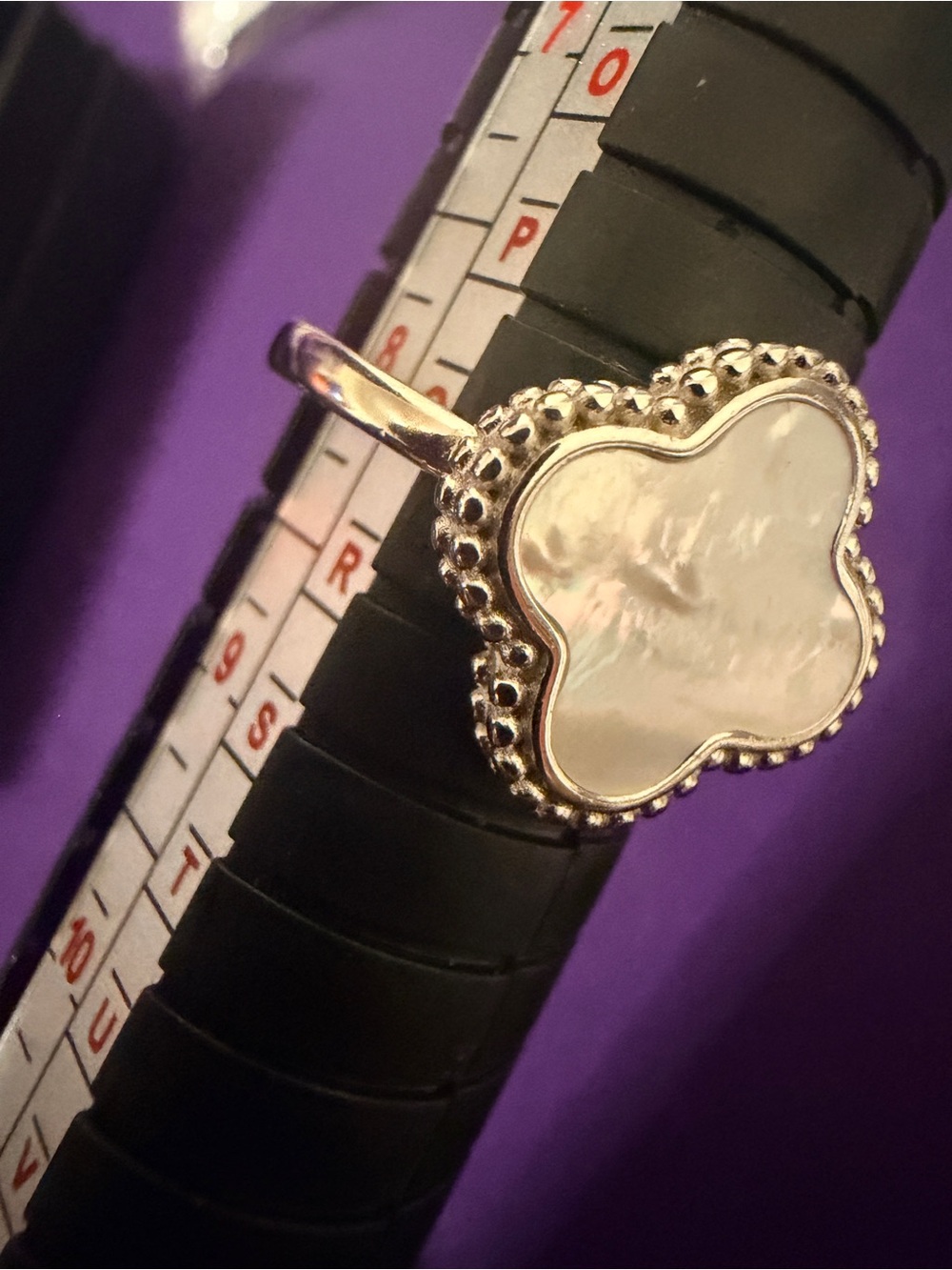 Sterling Silver Mother-of-Pearl Clover Ring